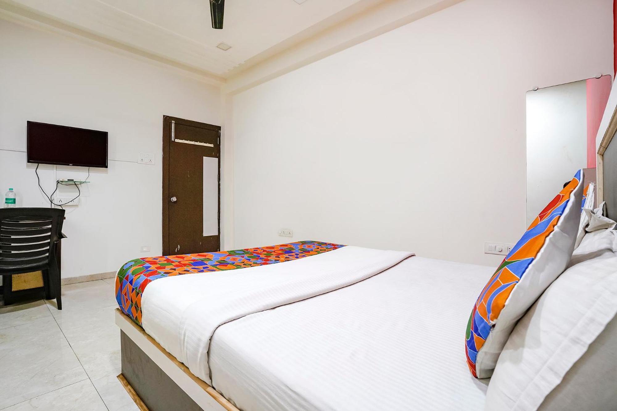 Fabexpress Sai Lodging - Nashik Railway Station Deolali Ngoại thất bức ảnh