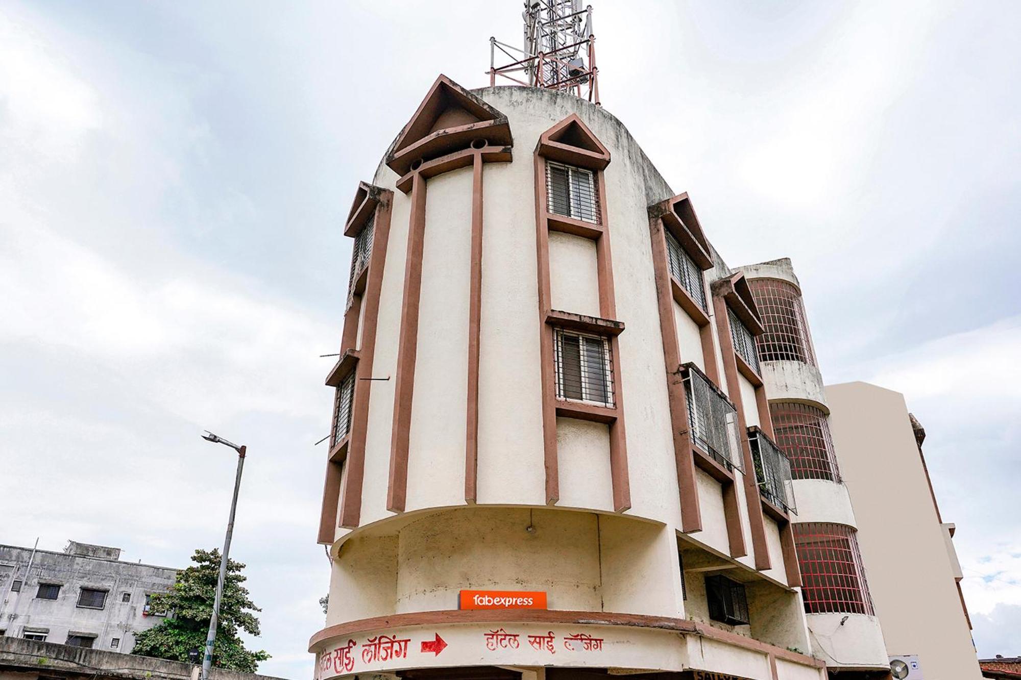 Fabexpress Sai Lodging - Nashik Railway Station Deolali Ngoại thất bức ảnh